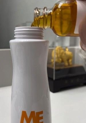 Mixing Color in Applicator Brush